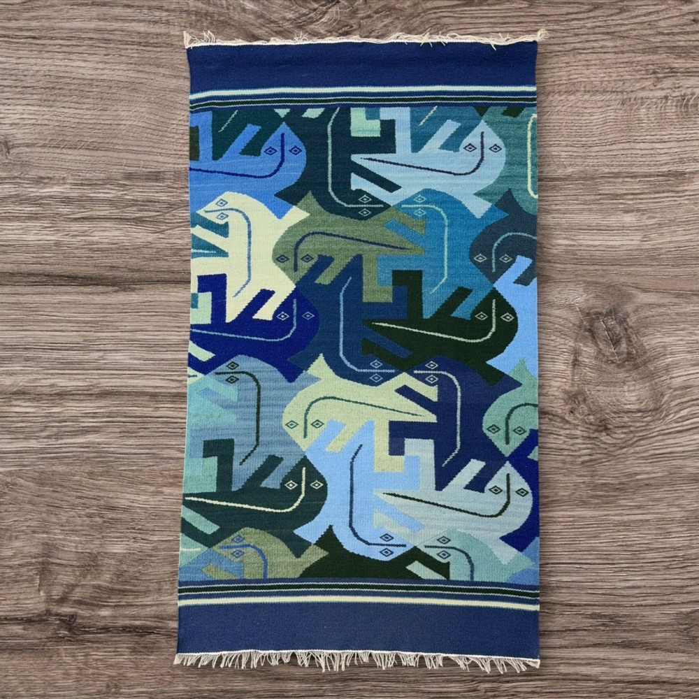 Vtg MC Escher Style Lizard Tessellation Handwoven Wool Tapestry Wall Art Blue - Picture 7 of 7